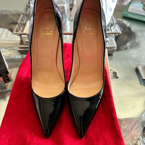 So Kate’s Christian Louboutin Black patent leather size 40. Box and dust bags - Picture 2 of 5